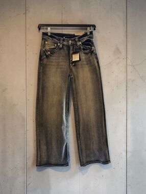 NWOT STELLA IN Dreams Dark Blue Size  13/31 washed jeans.